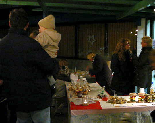 Dez 08 Weihnachtsbasar Htt 044