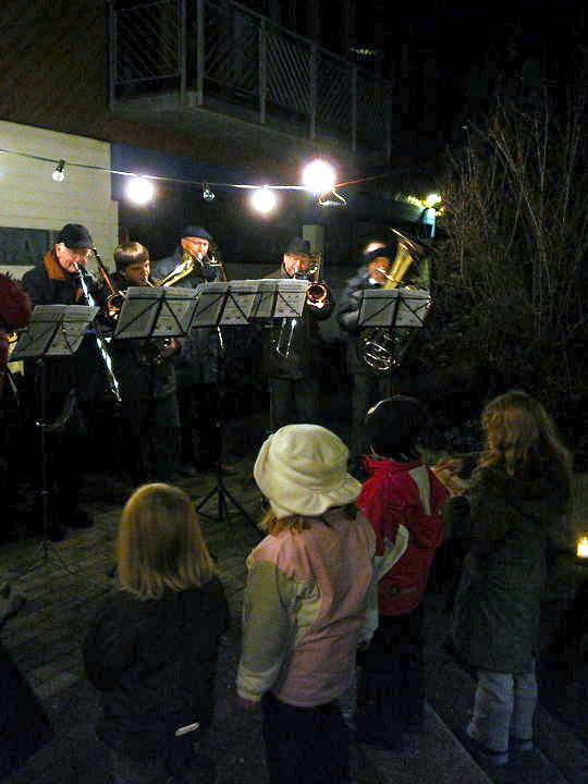 Dez 08 Weihnachtsbasar Htt 049org
